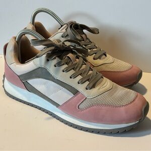 Steve Madden Women’s "Kinkade" Pastel Sneakers Size 9.5